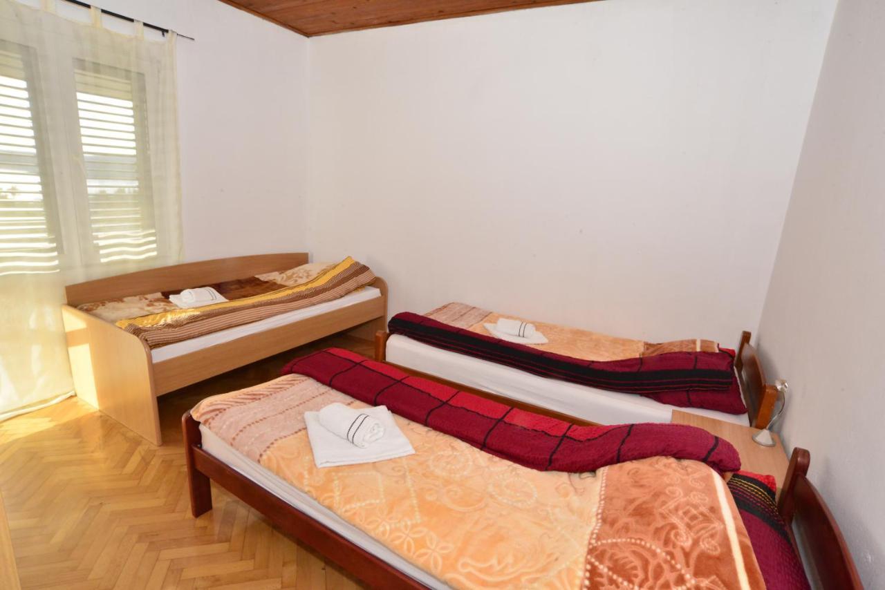House Sarovic Apartman Tivat Kültér fotó