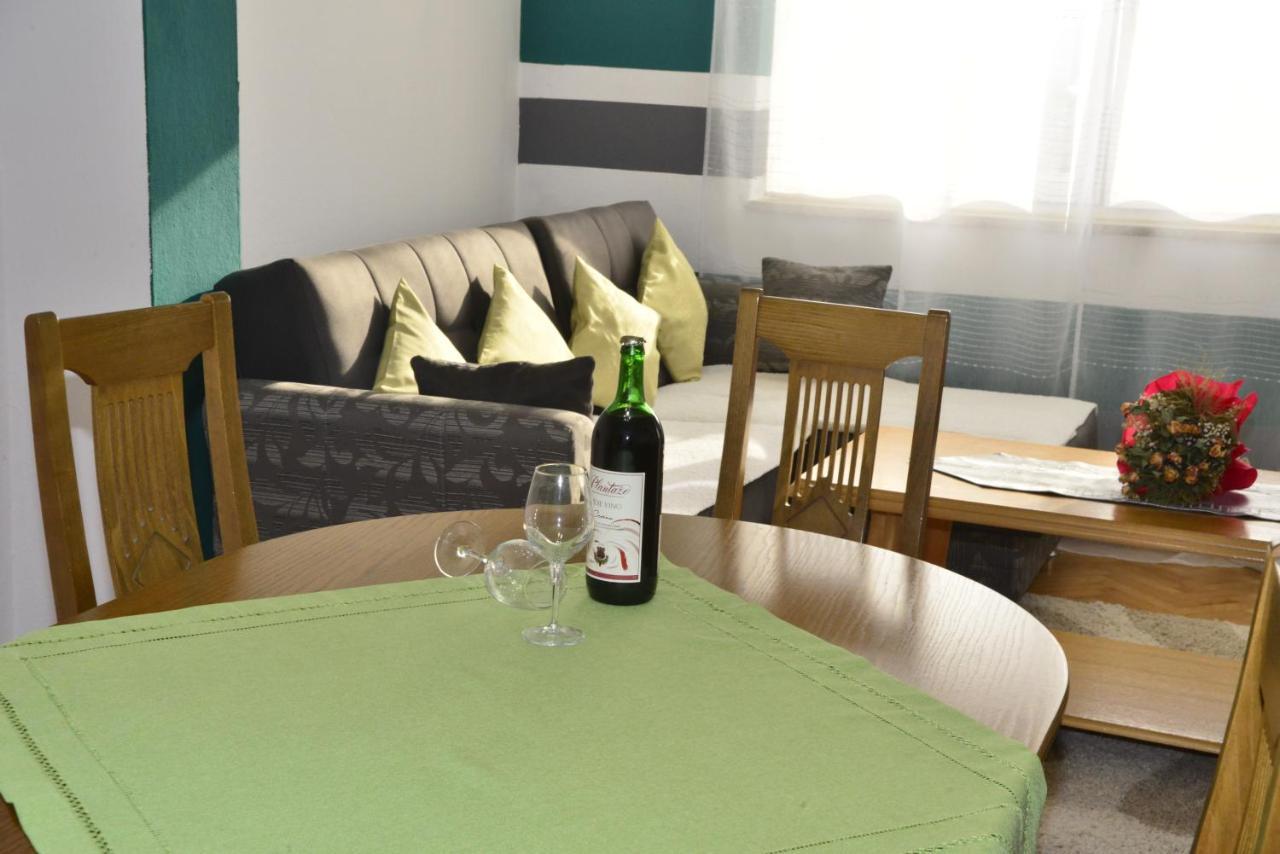 House Sarovic Apartman Tivat Kültér fotó