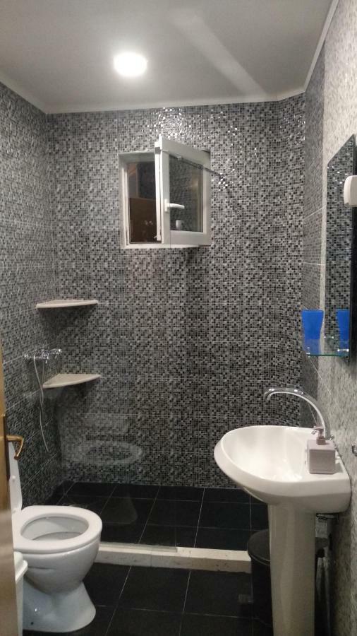 House Sarovic Apartman Tivat Kültér fotó